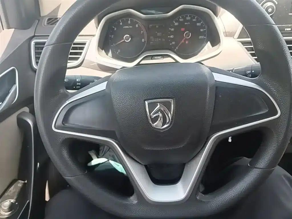Baojun 310W 2017 1.5L Manual Comfort Model (National V Emission Standard) — миниатюра 11