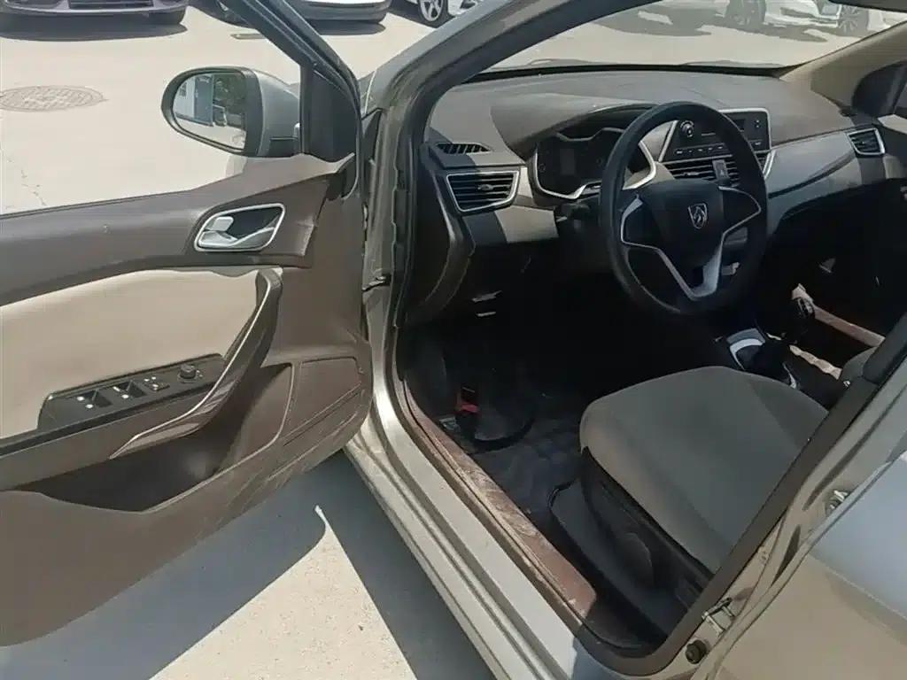 Baojun 310W 2017 1.5L Manual Comfort Model (National V Emission Standard) — миниатюра 16