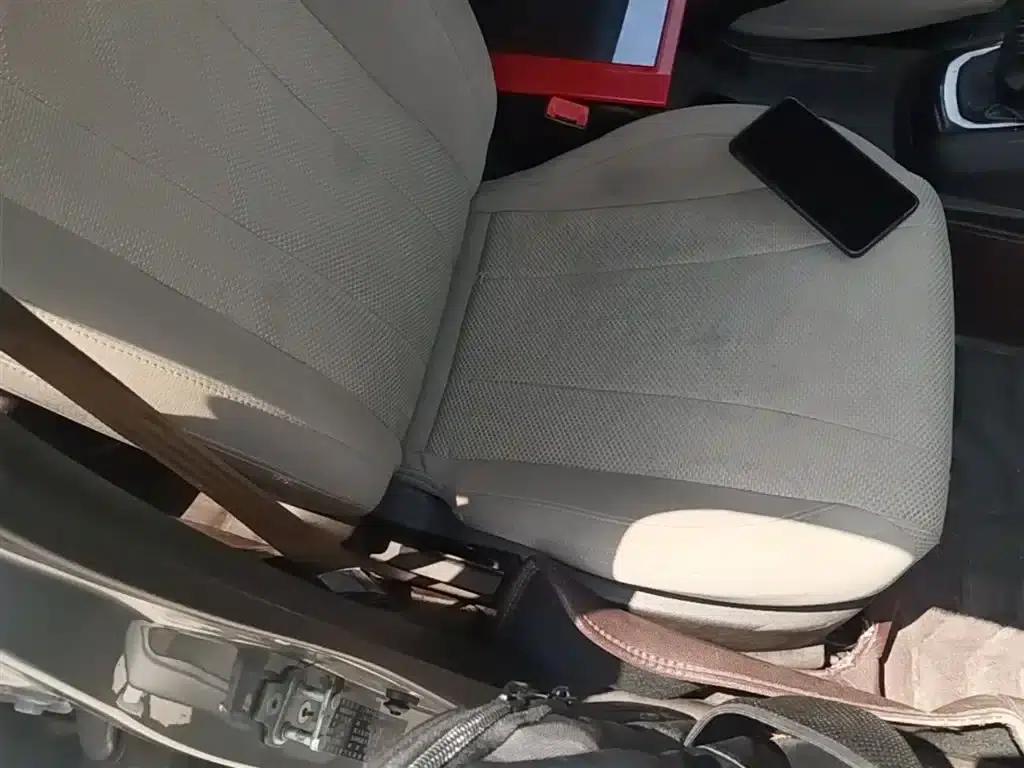 Baojun 310W 2017 1.5L Manual Comfort Model (National V Emission Standard) — миниатюра 25