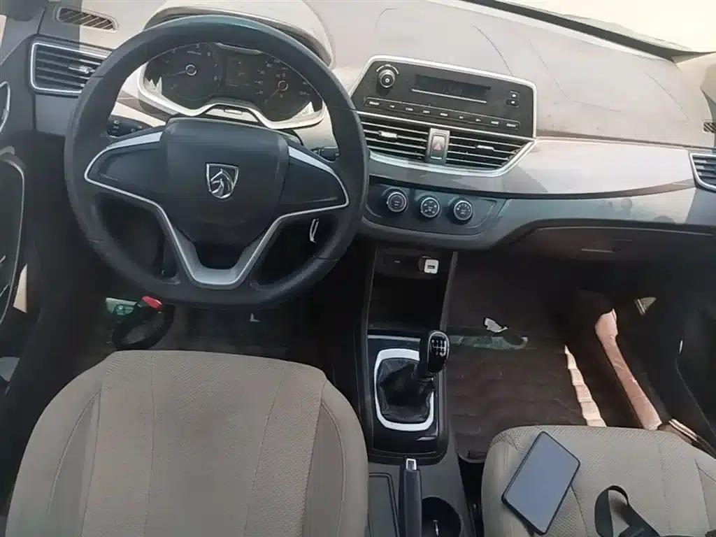 Baojun 310W 2017 1.5L Manual Comfort Model (National V Emission Standard) — миниатюра 10