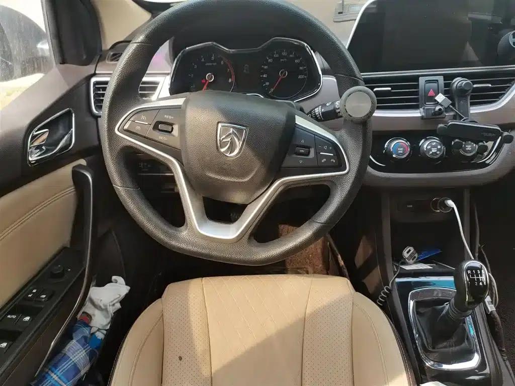 Baojun 310W 2017 1.5L Manual Fashion Edition (National V Emission Standard) — миниатюра 3