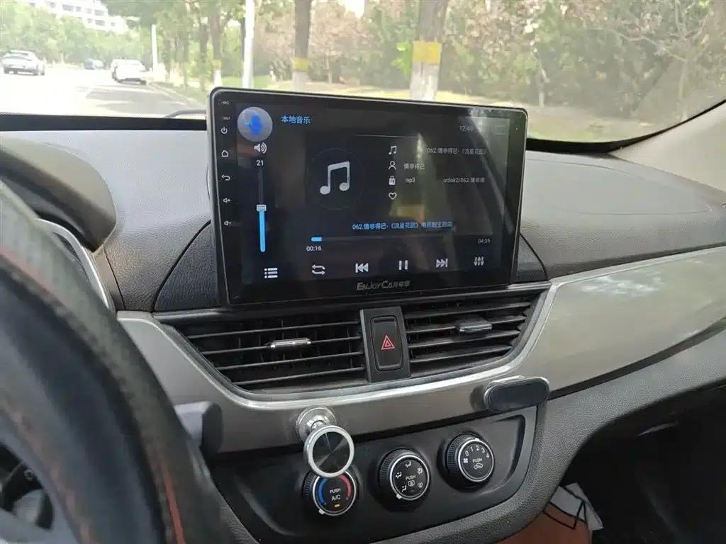 Baojun 310W 2017 1.5L Manual Comfort Model (National VI Emission Standard) — миниатюра 10
