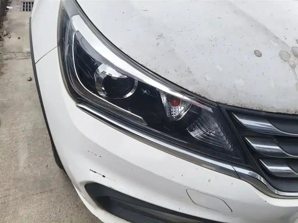 Baojun 310W 2017 1.5L Manual Fashion Edition (National V Emission Standard) — миниатюра 13