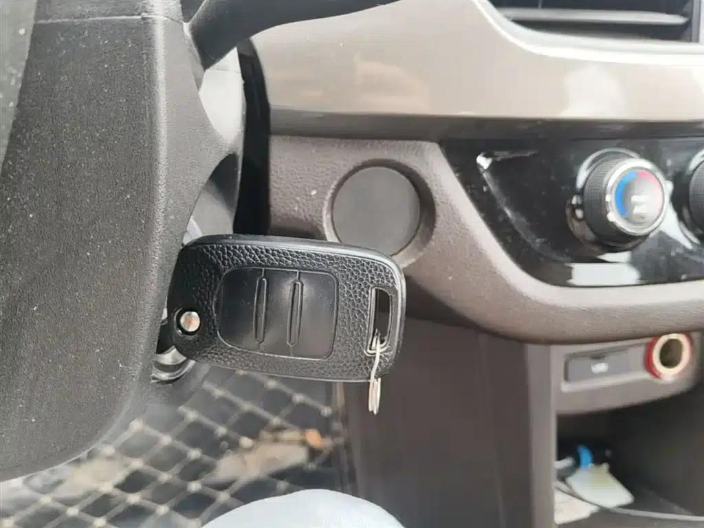 Baojun 310W 2017 1.5L Manual Fashion Edition (National V Emission Standard) — миниатюра 15