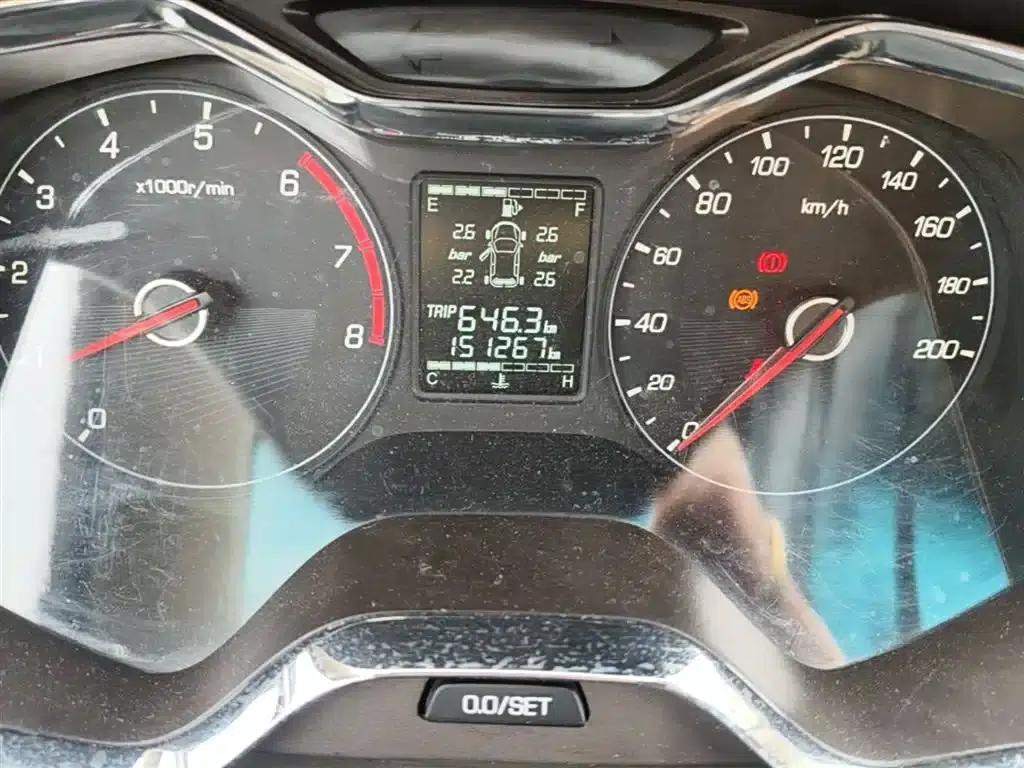Baojun 310W 2017 1.5L Manual Fashion Edition (National V Emission Standard) — миниатюра 19