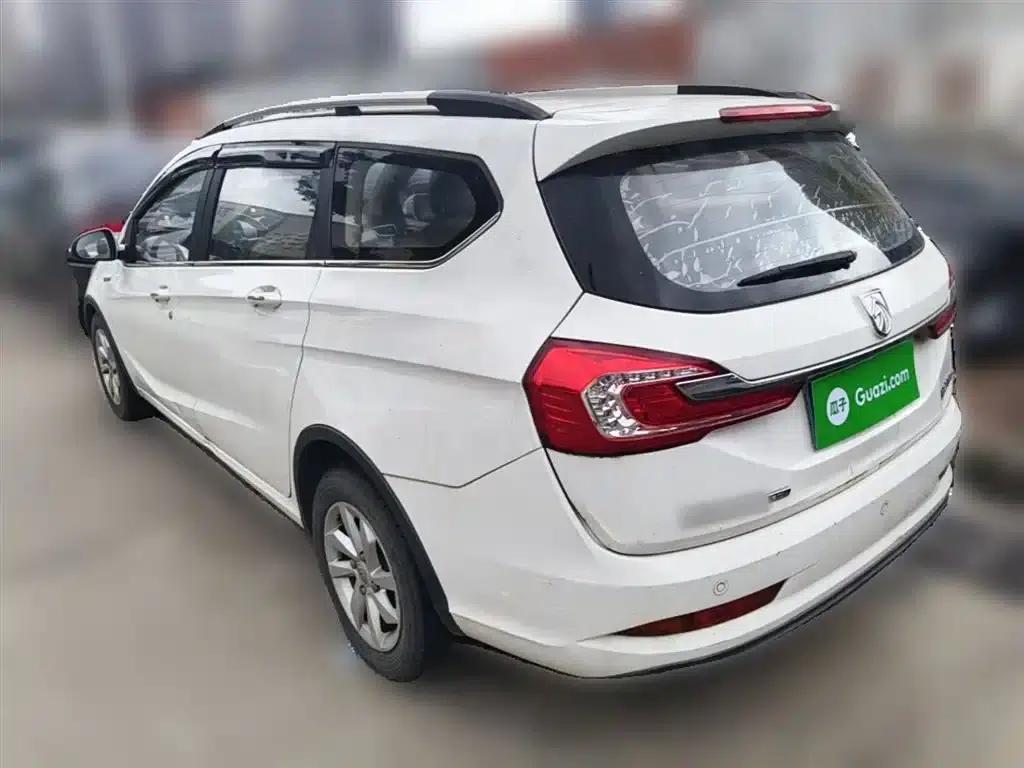 Baojun 310W 2017 1.5L Manual Fashion Edition (National V Emission Standard) — миниатюра 9