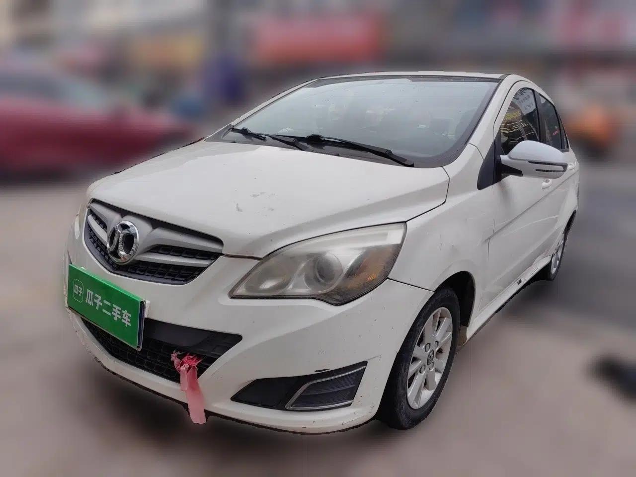 BAIC E Series 2013 Sedan 1.5L Manual Lotte Edition — миниатюра 1