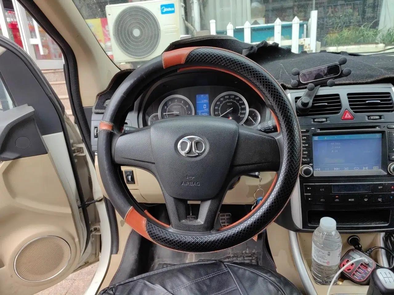 BAIC E Series 2013 Sedan 1.5L Manual Lotte Edition — миниатюра 11