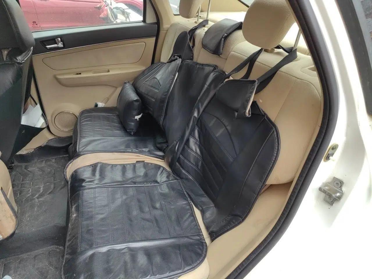 BAIC E Series 2013 Sedan 1.5L Manual Lotte Edition — миниатюра 18