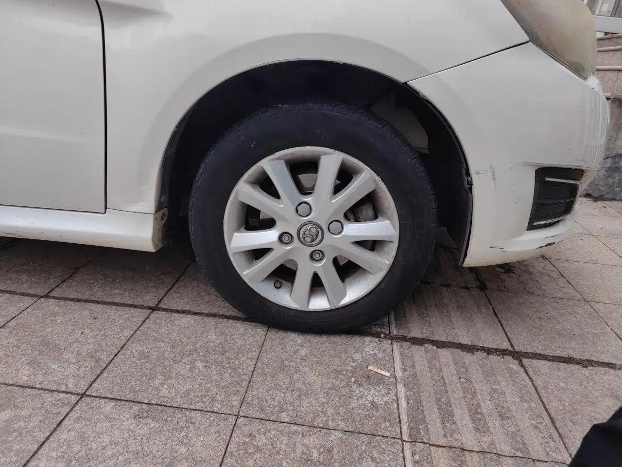 BAIC E Series 2013 Sedan 1.5L Manual Lotte Edition — миниатюра 8