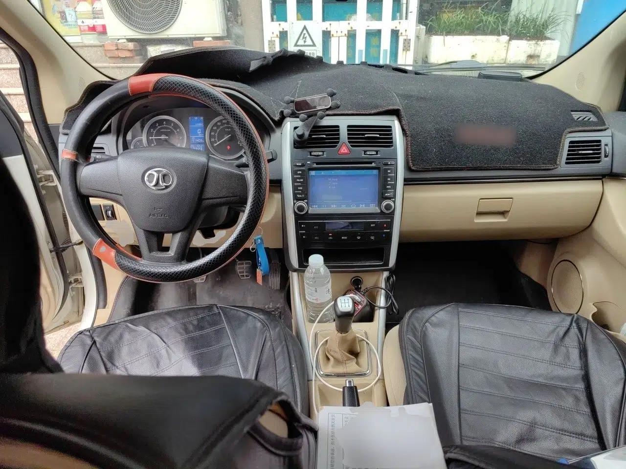 BAIC E Series 2013 Sedan 1.5L Manual Lotte Edition — миниатюра 10
