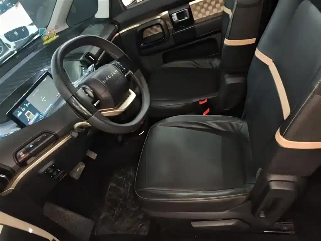 Baojun KiWi EV 2021 Artist Edition Ternary Lithium — миниатюра 15