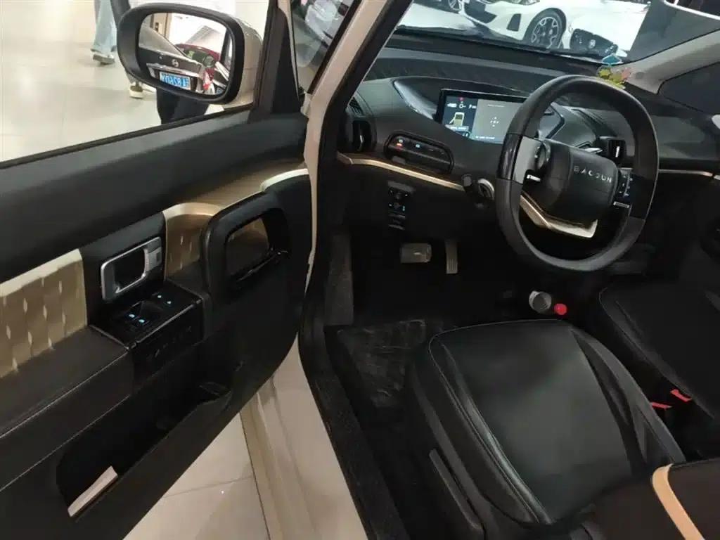 Baojun KiWi EV 2021 Artist Edition Ternary Lithium — миниатюра 16