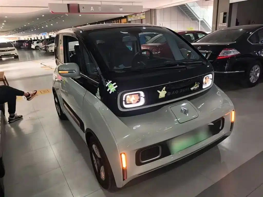 Baojun KiWi EV 2021 Artist Edition Ternary Lithium — миниатюра 4