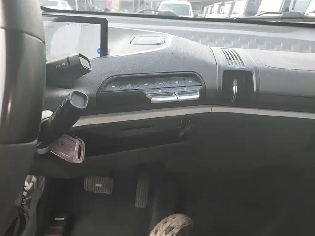 Baojun KiWi EV 2021 Designer Edition, Lithium Iron Phosphate — миниатюра 13