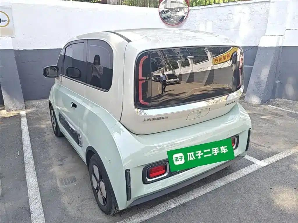Baojun KiWi EV 2023 DJI Edition Lithium Iron Phosphate — миниатюра 5