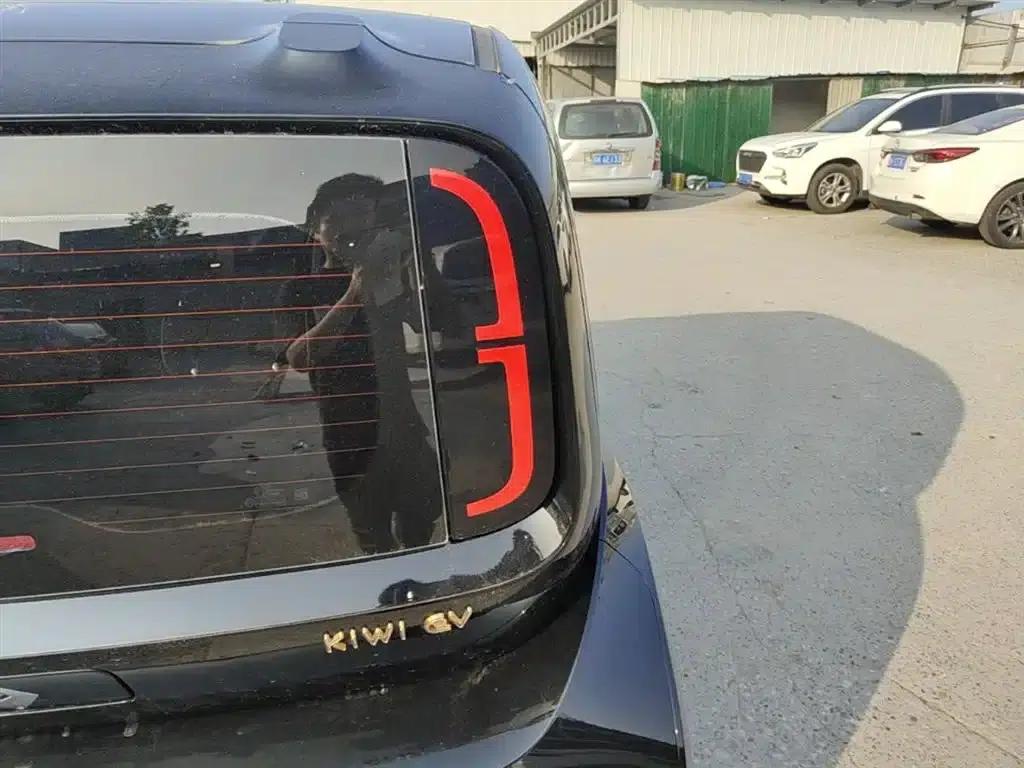 Baojun KiWi EV 2021 Artist Edition Ternary Lithium — миниатюра 8
