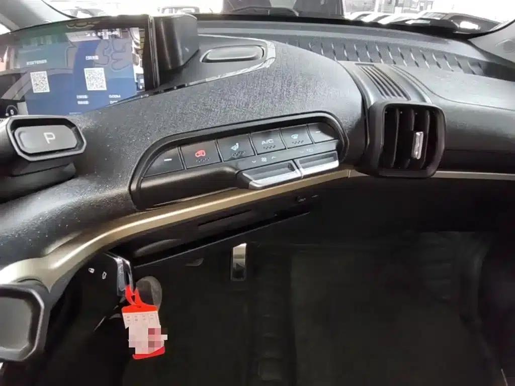 Baojun KiWi EV 2022 Designer Lite Edition Ternary Lithium Lithium — миниатюра 13