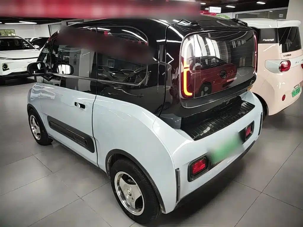 Baojun KiWi EV 2021 Artist Edition Ternary Lithium — миниатюра 5