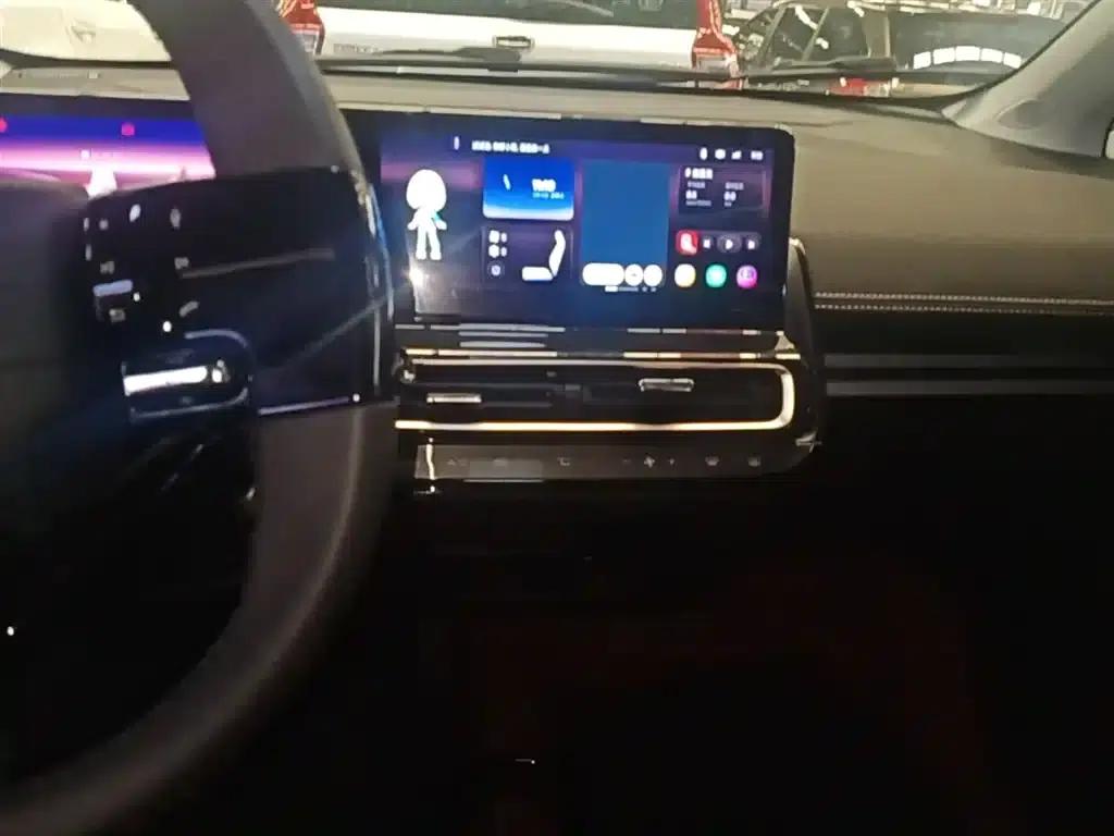 Baojun KiWi EV 2023 Smart Luxury Edition (Lithium Iron Phosphate) — миниатюра 10
