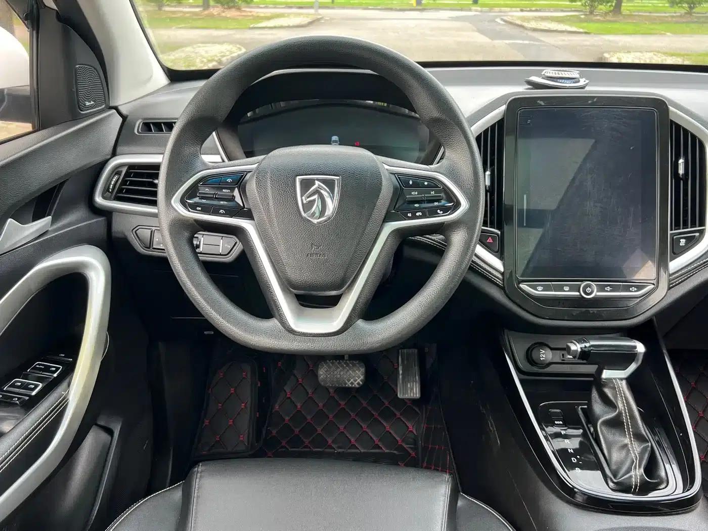 Baojun 530 2020 1.5T CVT Premium Connected Edition 5-seater — миниатюра 12
