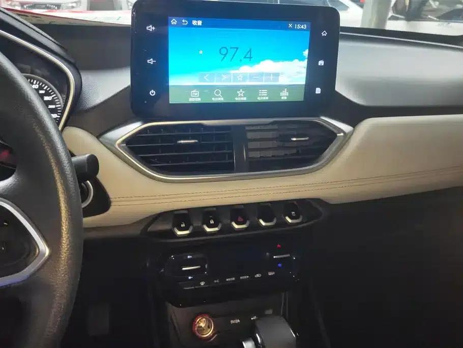 Baojun 530 2019 1.5T CVT Luxury 7-seater National V emission standard — миниатюра 13