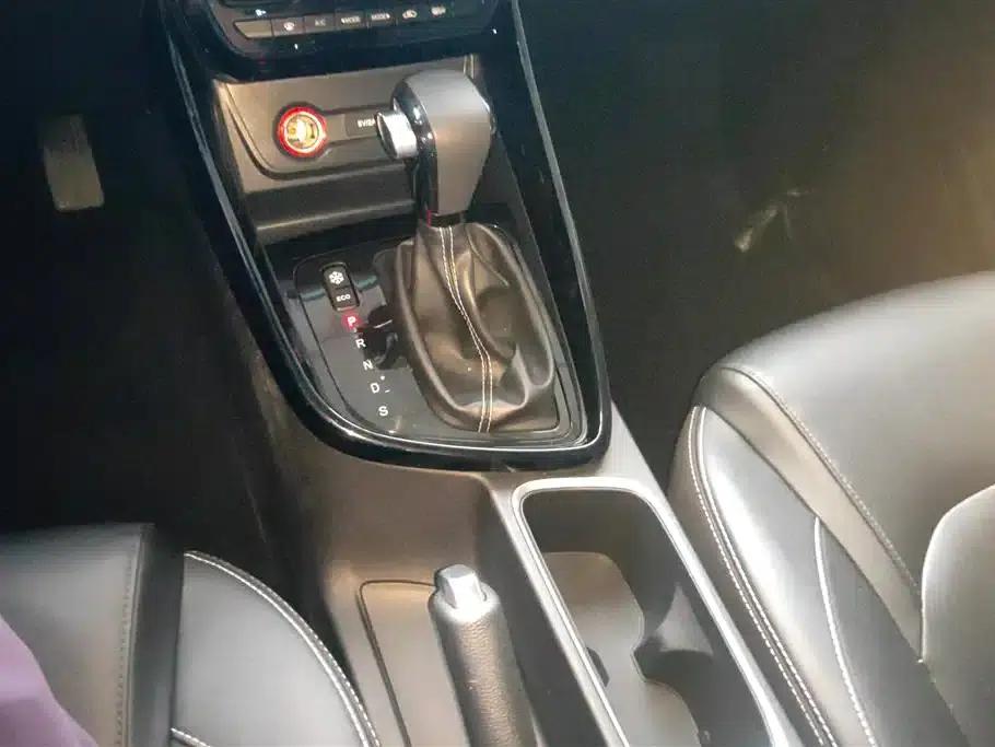 Baojun 530 2019 1.5T CVT Luxury 7-seater National V emission standard — миниатюра 16