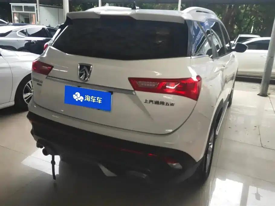 Baojun 530 2019 1.5T CVT Luxury 7-seater National V emission standard — миниатюра 3