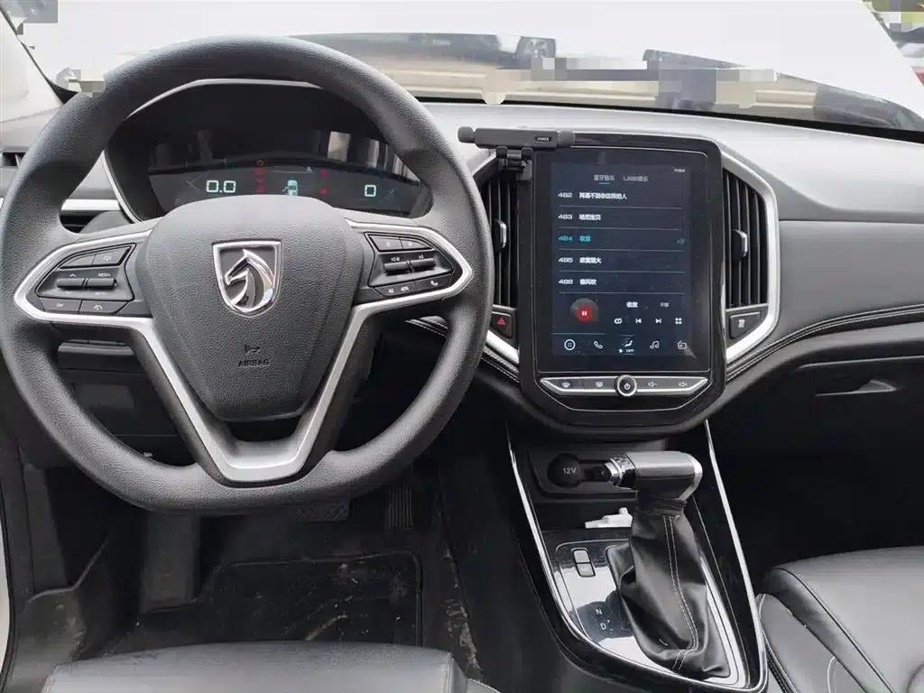 Baojun 530 2020 1.5T CVT Luxury Connected Edition 5-seater — миниатюра 11
