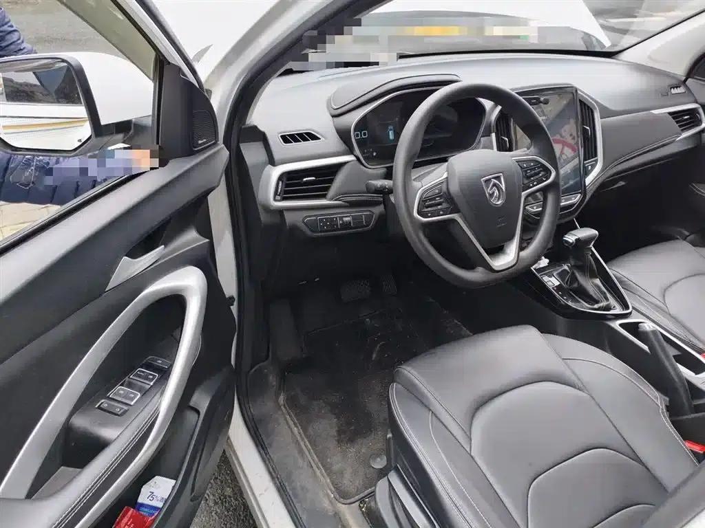 Baojun 530 2020 1.5T CVT Luxury Connected Edition 5-seater — миниатюра 12