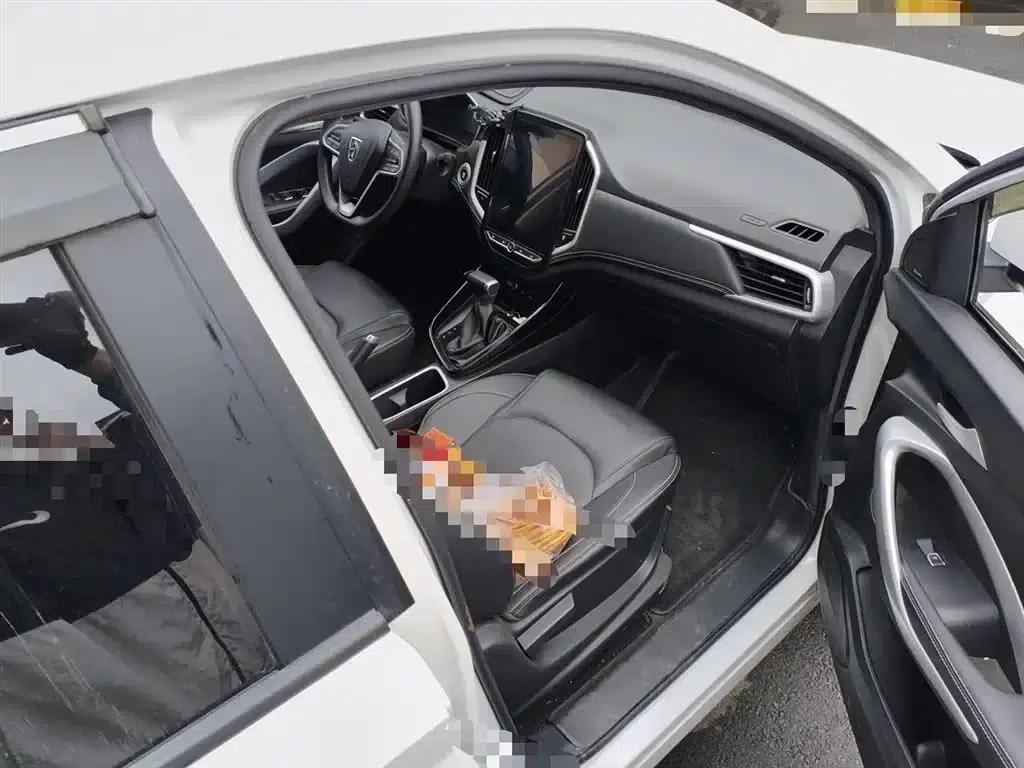 Baojun 530 2020 1.5T CVT Luxury Connected Edition 5-seater — миниатюра 18