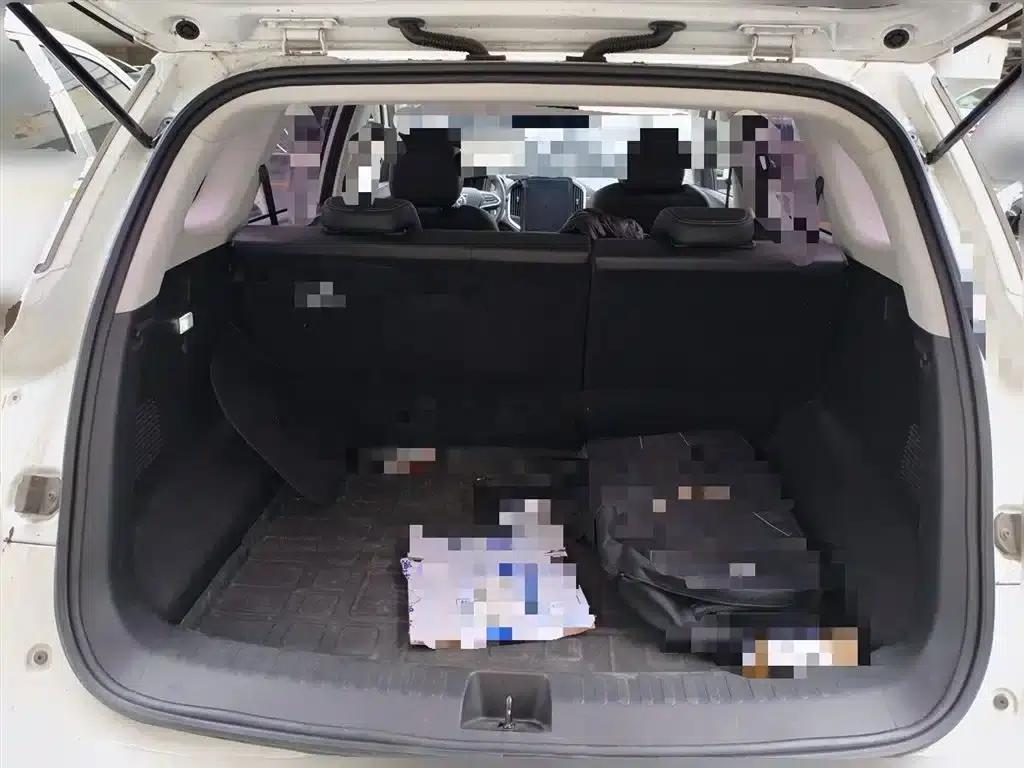Baojun 530 2020 1.5T CVT Luxury Connected Edition 5-seater — миниатюра 9
