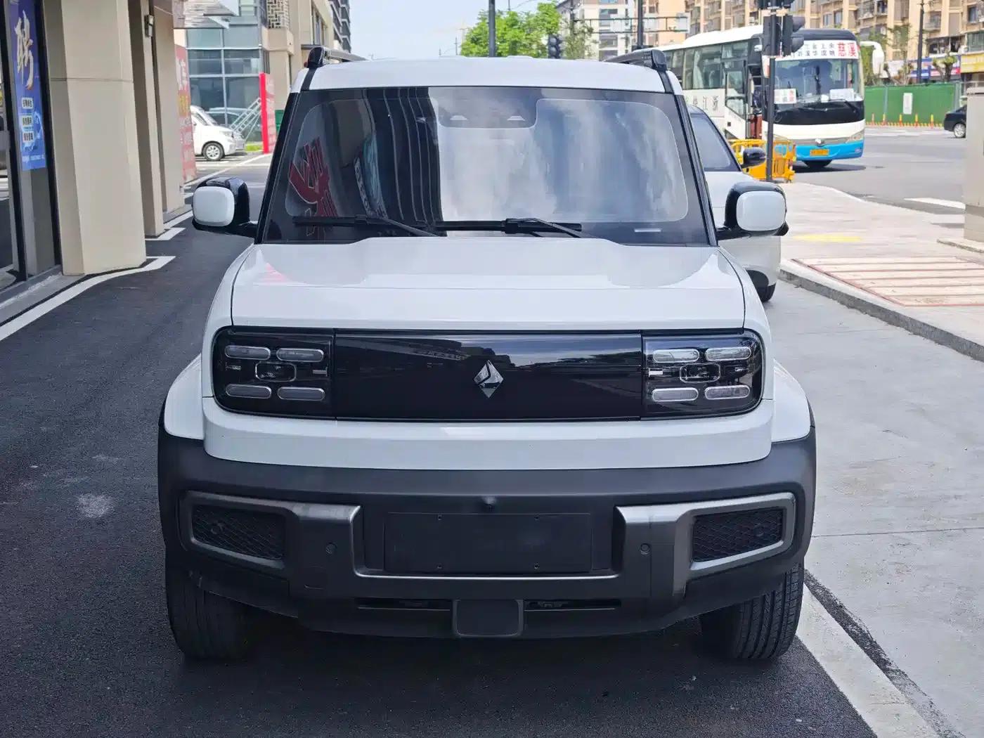 Baojun Yueye 2023 Smart Supreme Edition — миниатюра 2