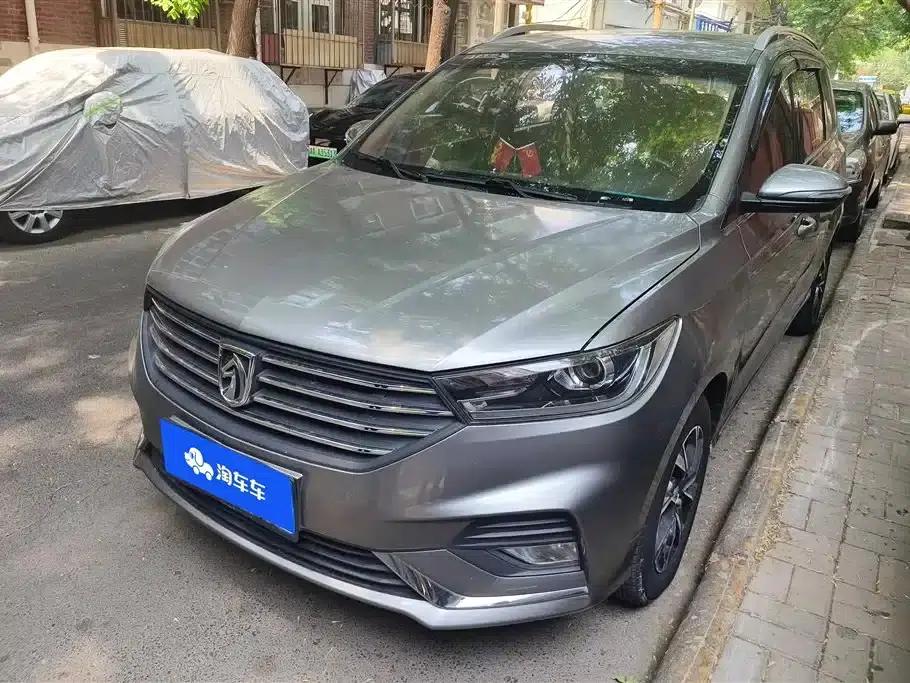 Baojun 360 2018 1.5L Manual Deluxe Edition (National V Emission Standard) — миниатюра 1