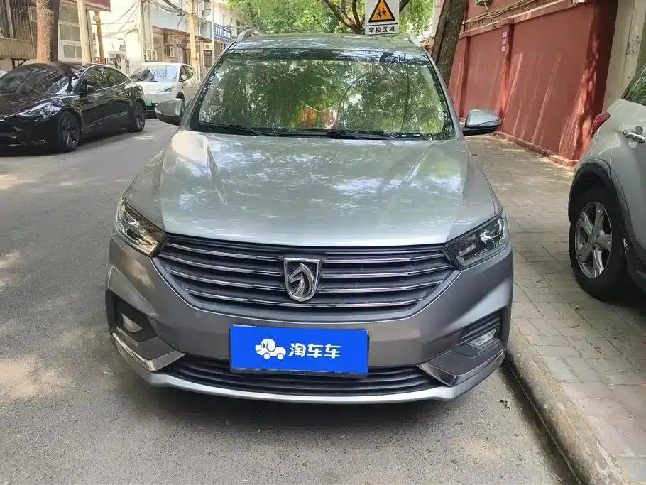 Baojun 360 2018 1.5L Manual Deluxe Edition (National V Emission Standard) — миниатюра 2