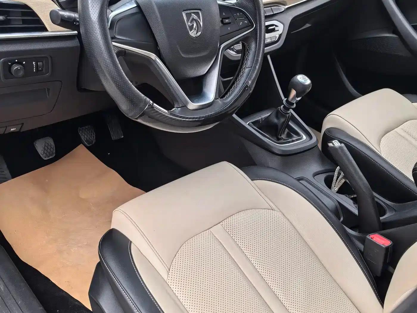 Baojun 360 2018 1.5L Manual Deluxe Edition (National V Emission Standard) — миниатюра 8