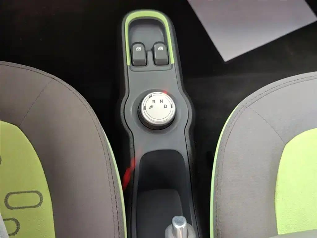 Baojun E100 2020 Model 305KM Smart Edition — миниатюра 14