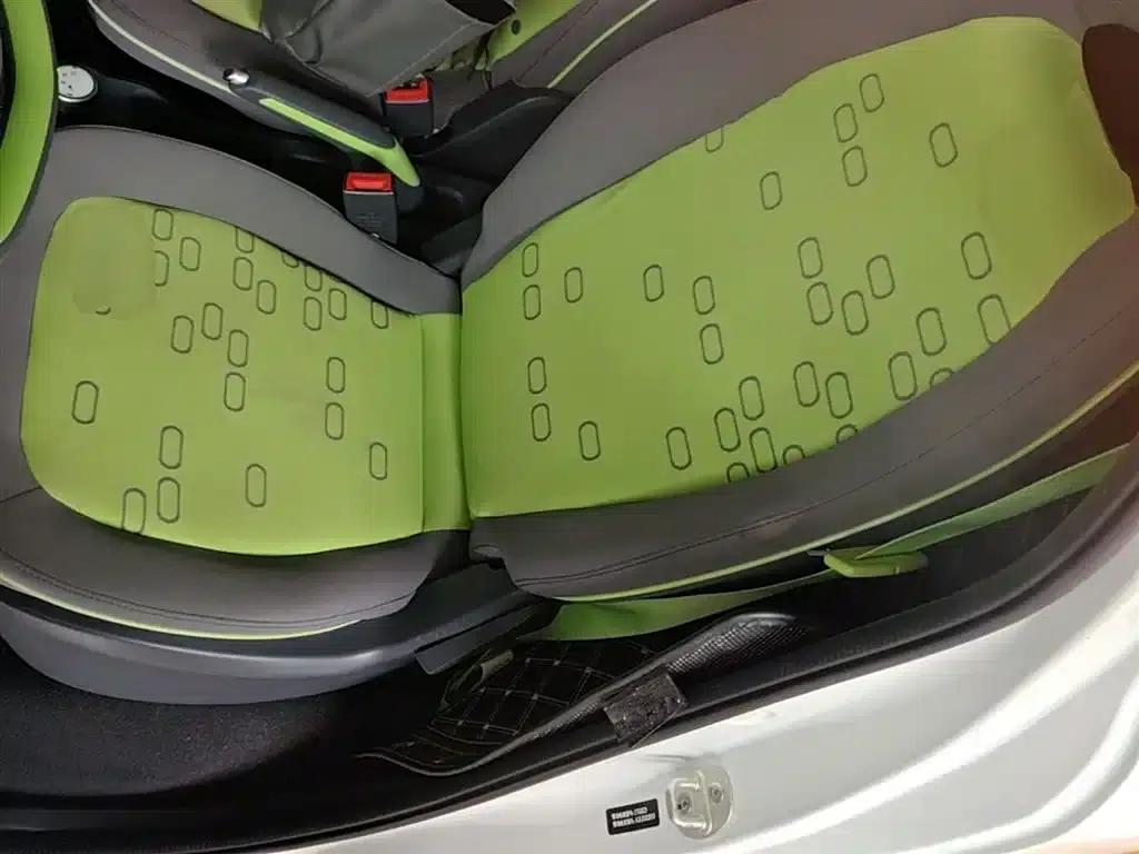 Baojun E100 2020 Model 305KM Smart Edition — миниатюра 15