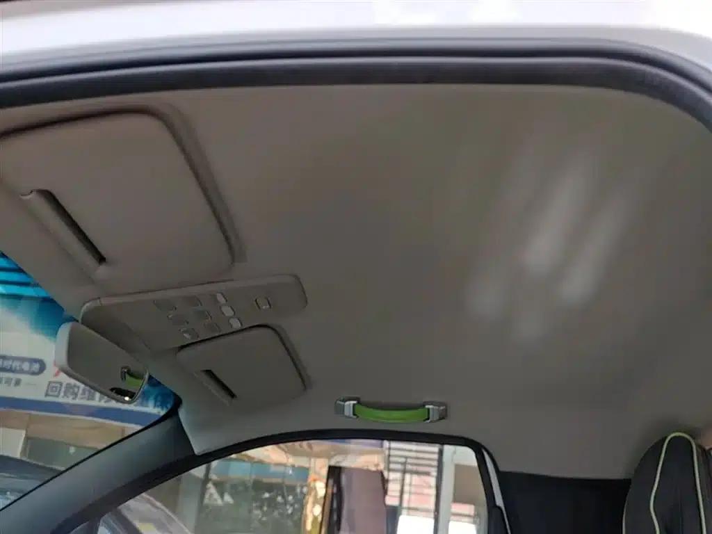 Baojun E100 2020 Model 305KM Smart Edition — миниатюра 18