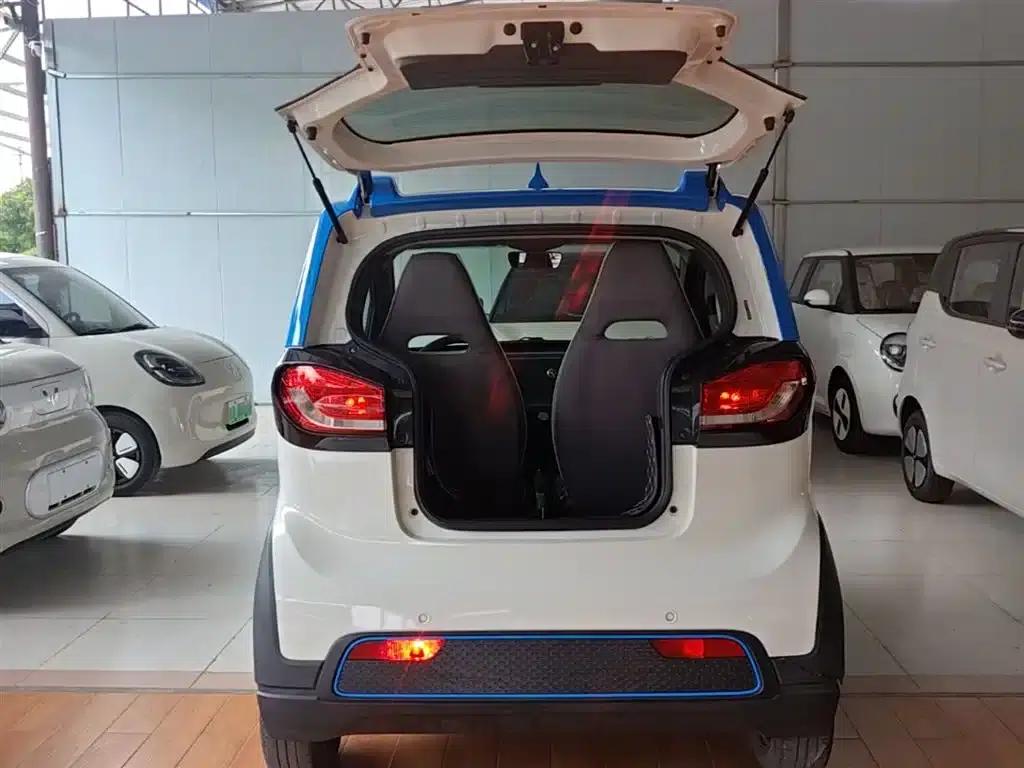 Baojun E100 2020 Model 305KM Smart Edition — миниатюра 19