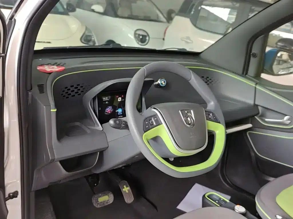 Baojun E100 2020 Model 305KM Smart Edition — миниатюра 10