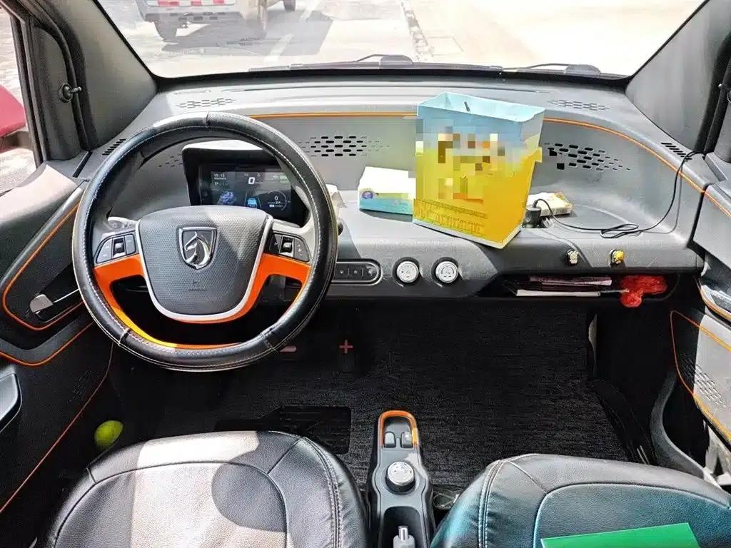 Baojun E100 2019 Model 250KM Smart Edition — миниатюра 6