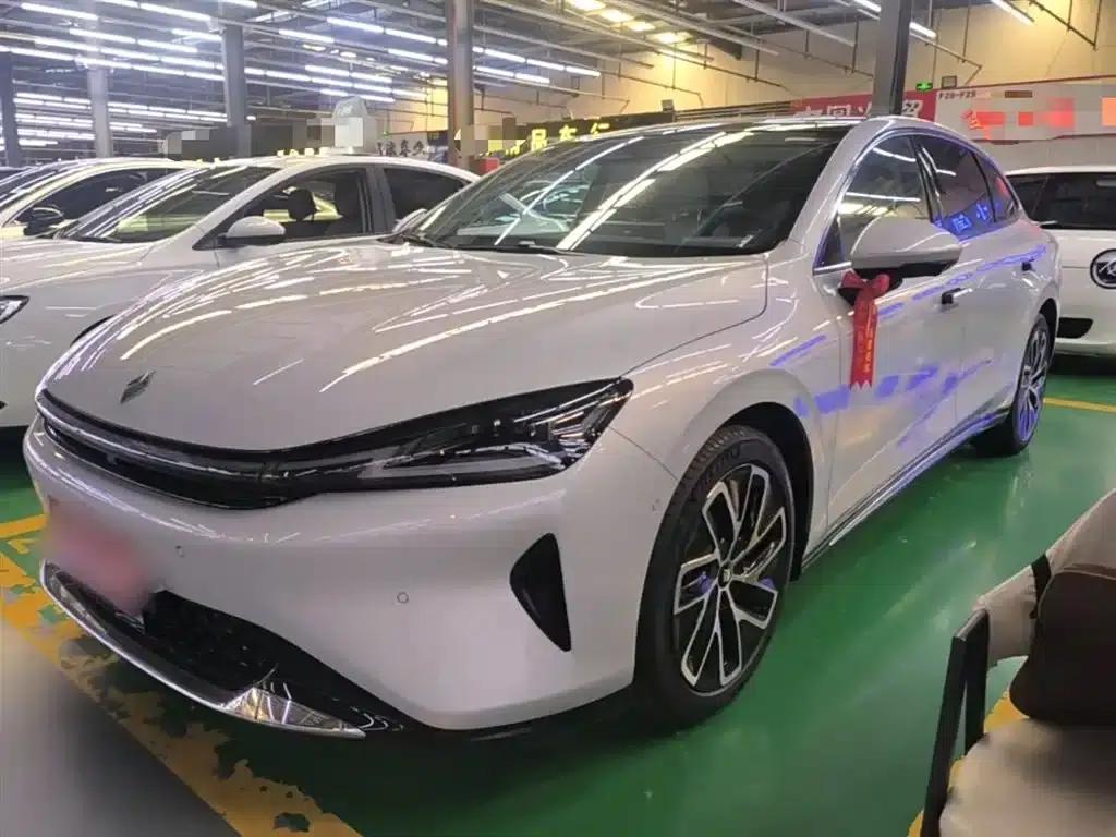 Baojun Enjoy 2025 Plug-in Hybrid 140km/h Luxury Edition — миниатюра 2