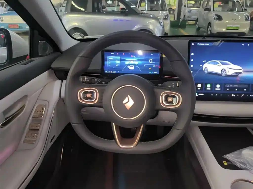 Baojun Enjoy 2025 Plug-in Hybrid 140km/h Luxury Edition — миниатюра 11