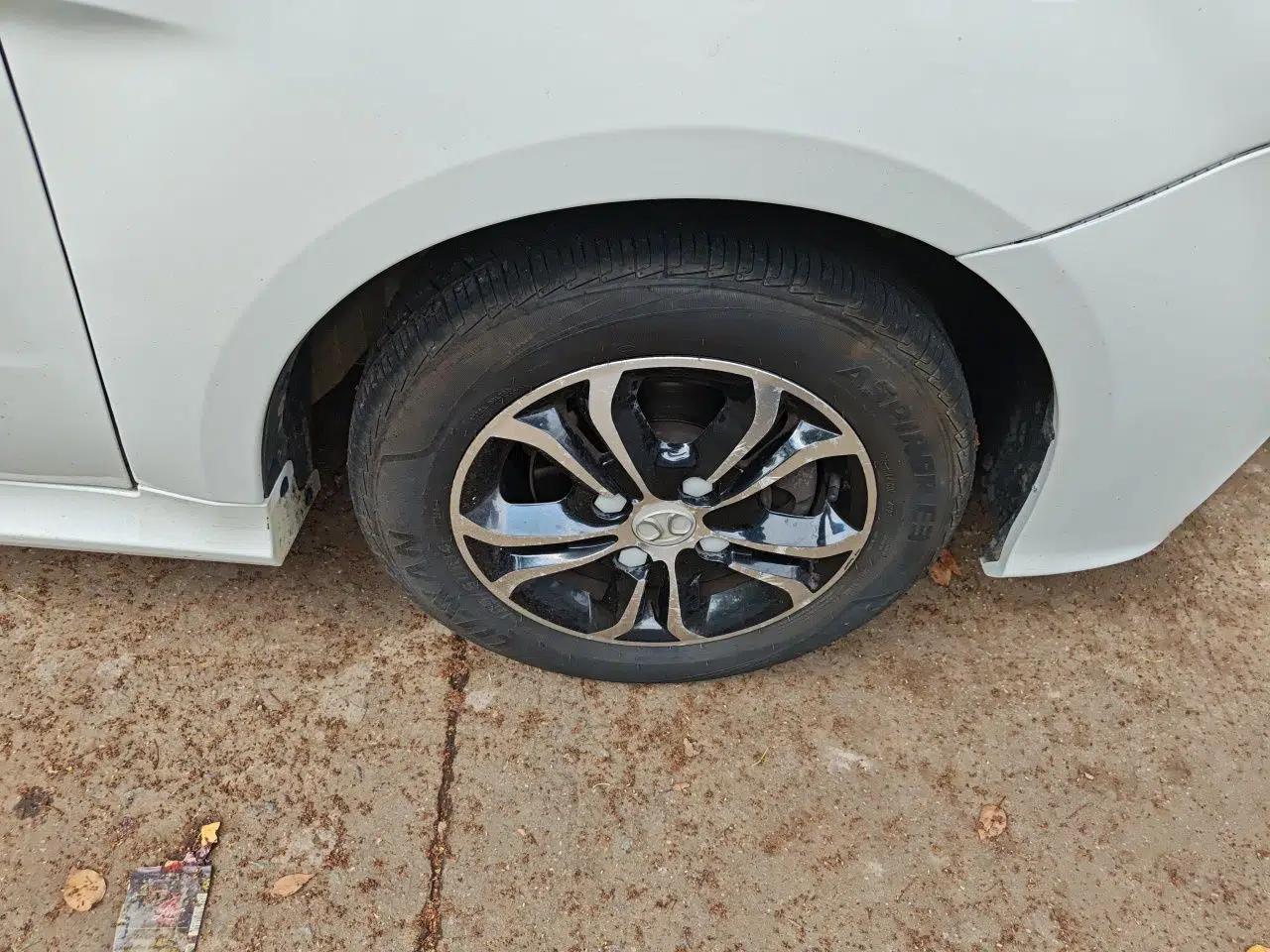 BAIC Senova D20 2015 Hatchback 1.5L Automatic Lotte Edition — миниатюра 8