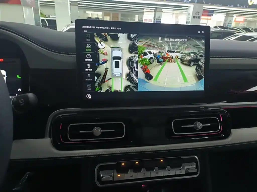 Beijing BJ60 2022 2.0T Eleventh Edition, Five-Seater — миниатюра 13