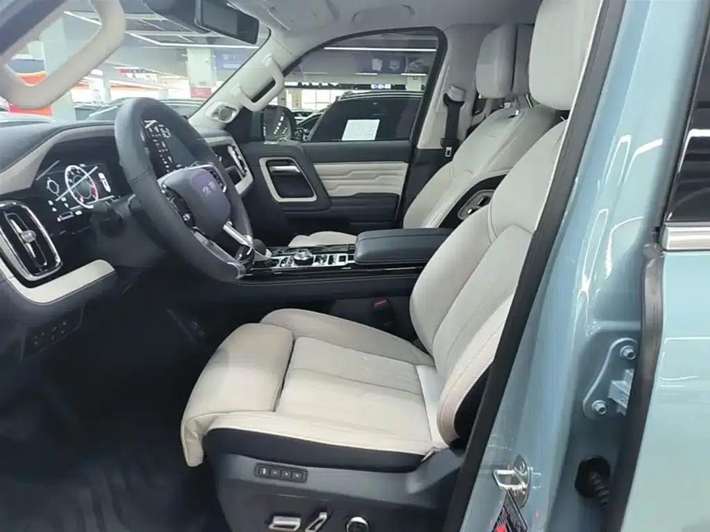 Beijing BJ60 2022 2.0T Eleventh Edition, Five-Seater — миниатюра 15