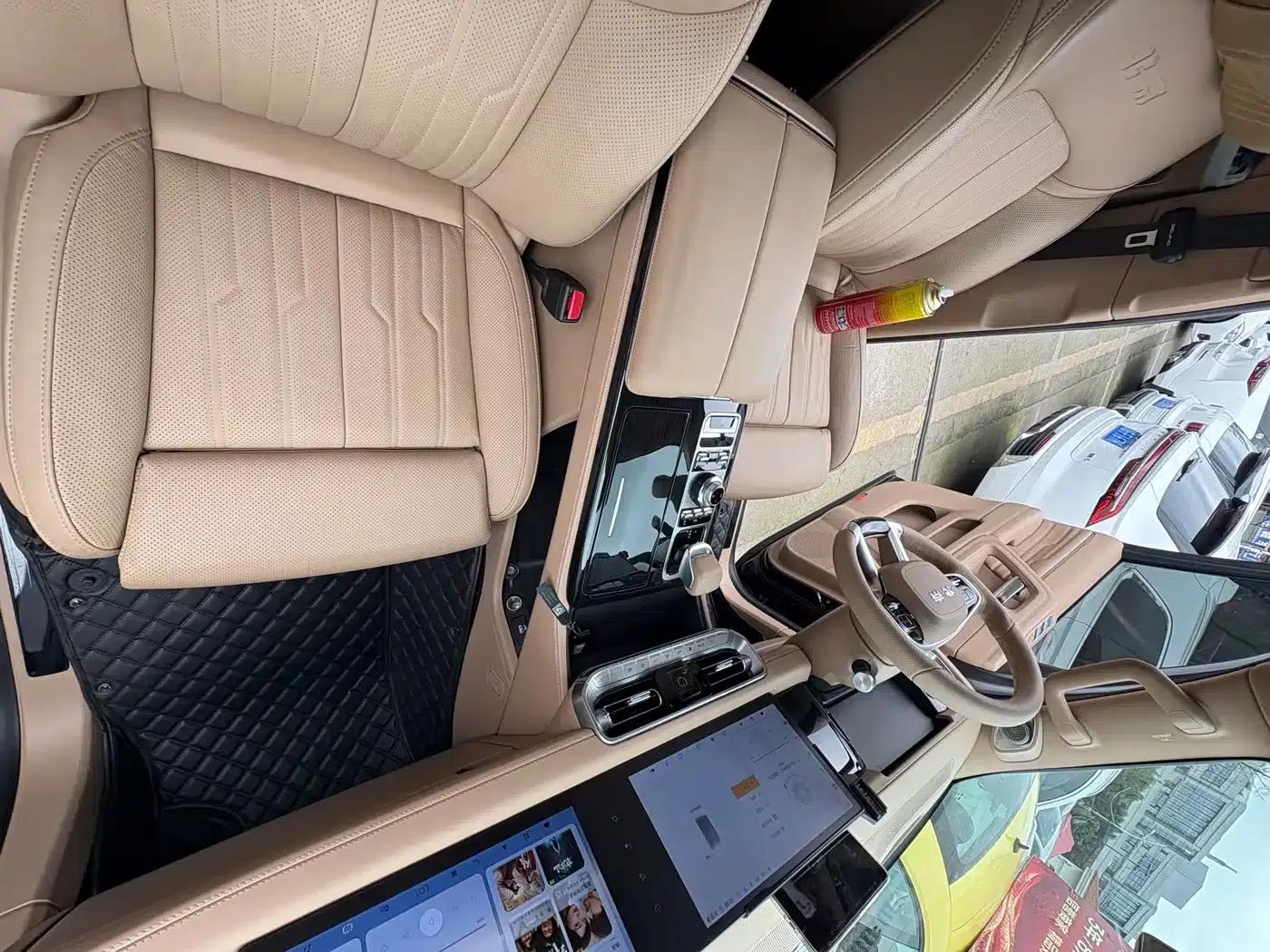 Beijing BJ60 Extended Range 2024 Model, 5-Seater Extended Range Advanced Edition — миниатюра 7