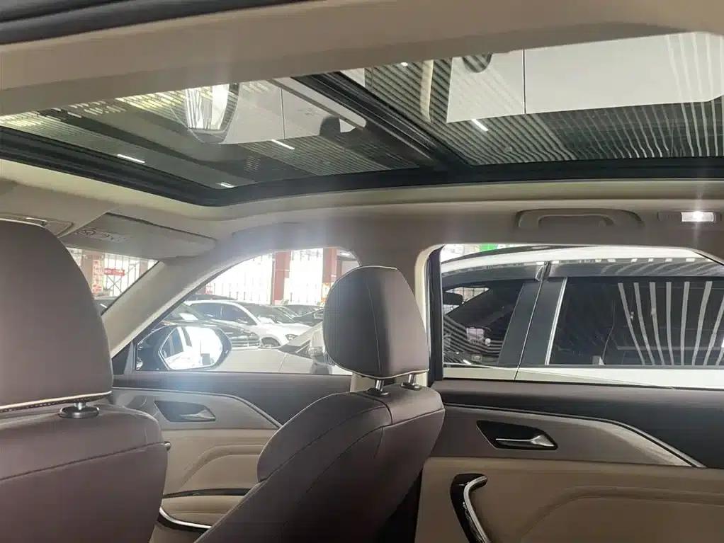 Bestune T77 2023 1.5T Automatic Luxury Edition — миниатюра 12