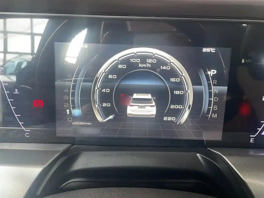 Bestune T77 2023 1.5T Automatic Luxury Edition — миниатюра 4